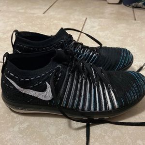 Fly Knit Nike Free Trainers